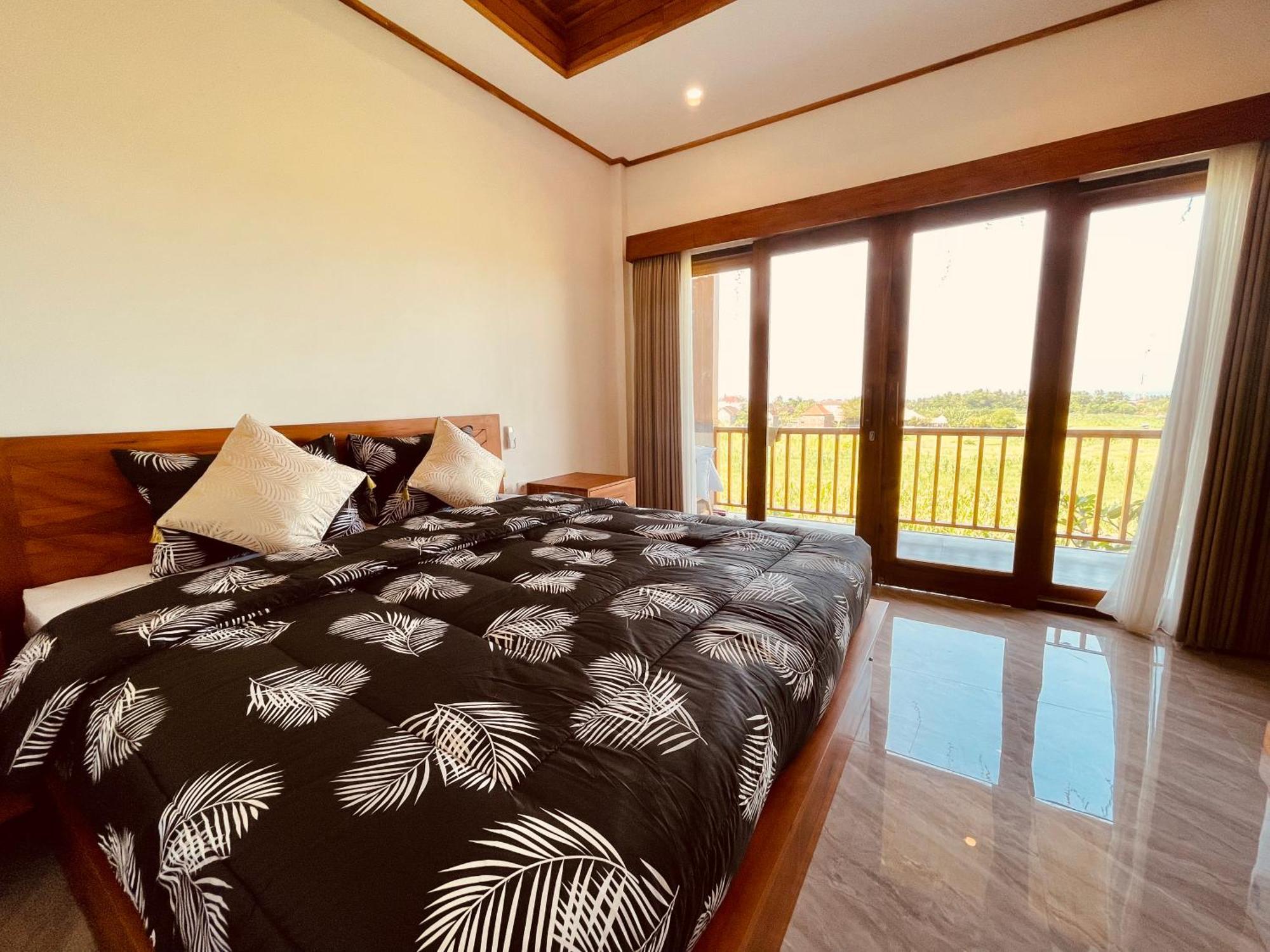 Surfers Villa Medewi Jembrana Exterior foto